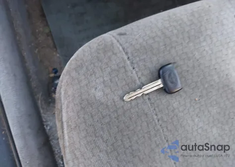 2004 Toyota Corolla Le z USA, uszkodzony, nr VIN 2T1BR38E64C257658